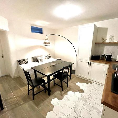 Joli T4 Renove Climatise Entre St Charles/Le Vieux-Port Apartman Marseille Kültér fotó